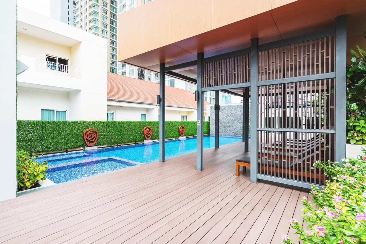 Готель Dazzle Sukhumvit 7 Бангкок Екстер'єр фото